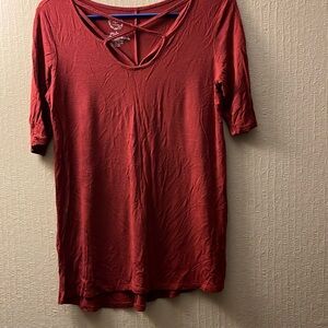 Women’s Maurice’s top. Size small.